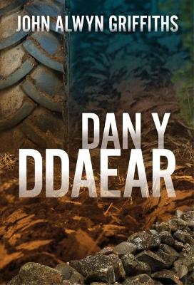 Dan y Ddaear - Griffiths, John Alwyn