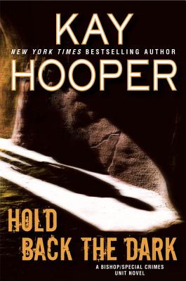 Hold Back the Dark - Hooper, Kay