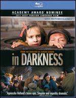 In Darkness [2 Discs] [Blu-ray/DVD]
