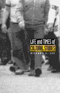 Life and Times of Cultural Studies: The Politics and Transformation of the Structures of Knowledge