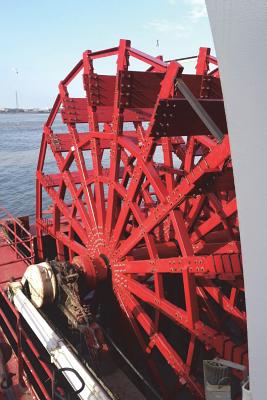 Paddle Wheel of a Riverboat on the Mississippi River Journal: 150 Page ...